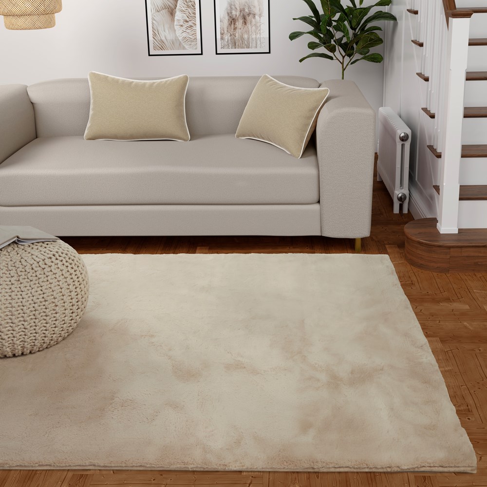 Luxe Faux Fur Rug in Natural Beige